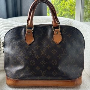 Authentic Louis Vuitton Alma PM- Monogram Canvas